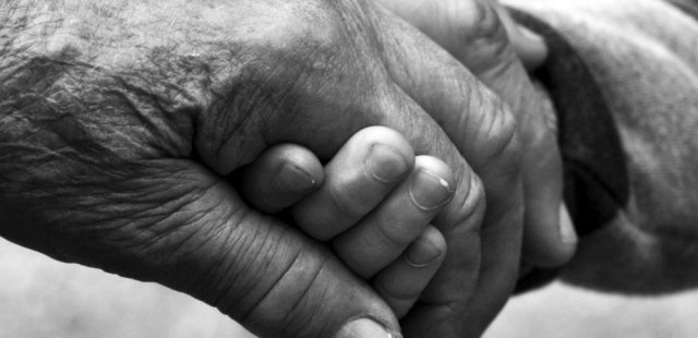 “Nonni e bambini…in un Abbraccio”, quando la lettura unisce le generazioni